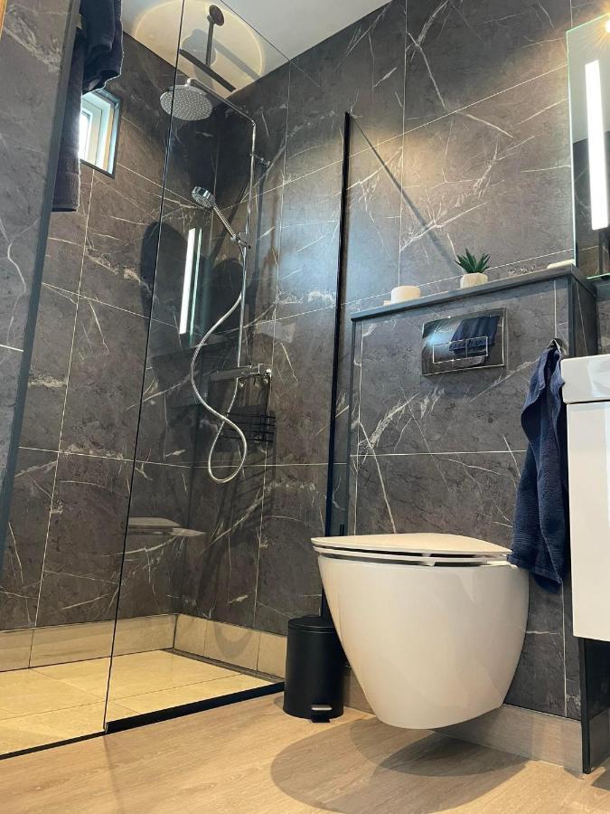 Vestmannsvatn Guesthouse Athaldalur Exteriör bild
