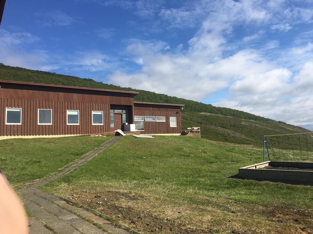 Vestmannsvatn Guesthouse Athaldalur Exteriör bild