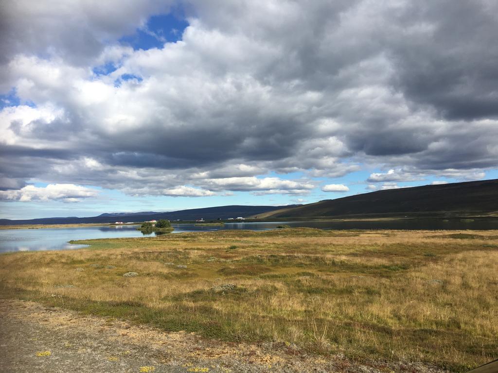 Vestmannsvatn Guesthouse Athaldalur Exteriör bild
